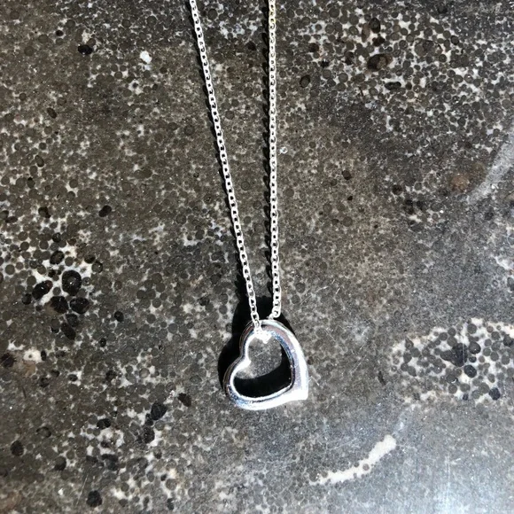 Free with any purchase! Silver plated brass tiny floating heart 18” necklace - Picture 5 of 7